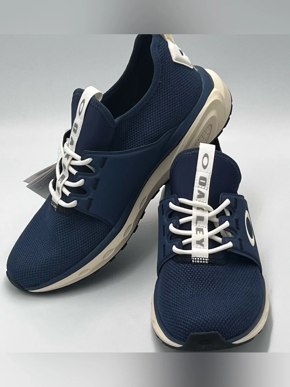 Oakley Dry OS Sneakers Running Casual Performance Men’s Size 7 Team Navy
